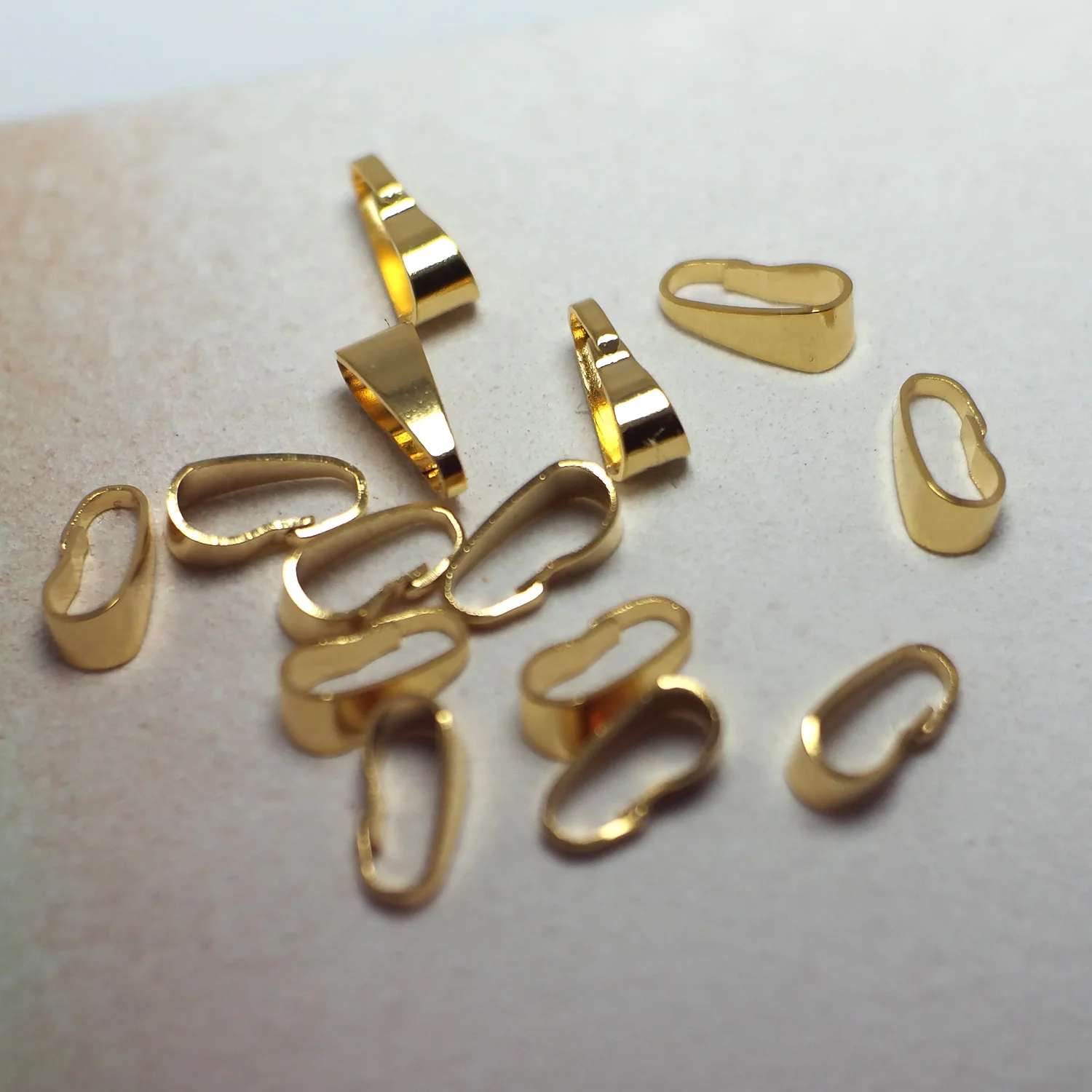 

30pcs 24k Gold Color Plated Snap Charm,Smooth Plain DIY Accessories Buckle Melon Seed Buckle Necklace Pendant Buckle Jade Clip