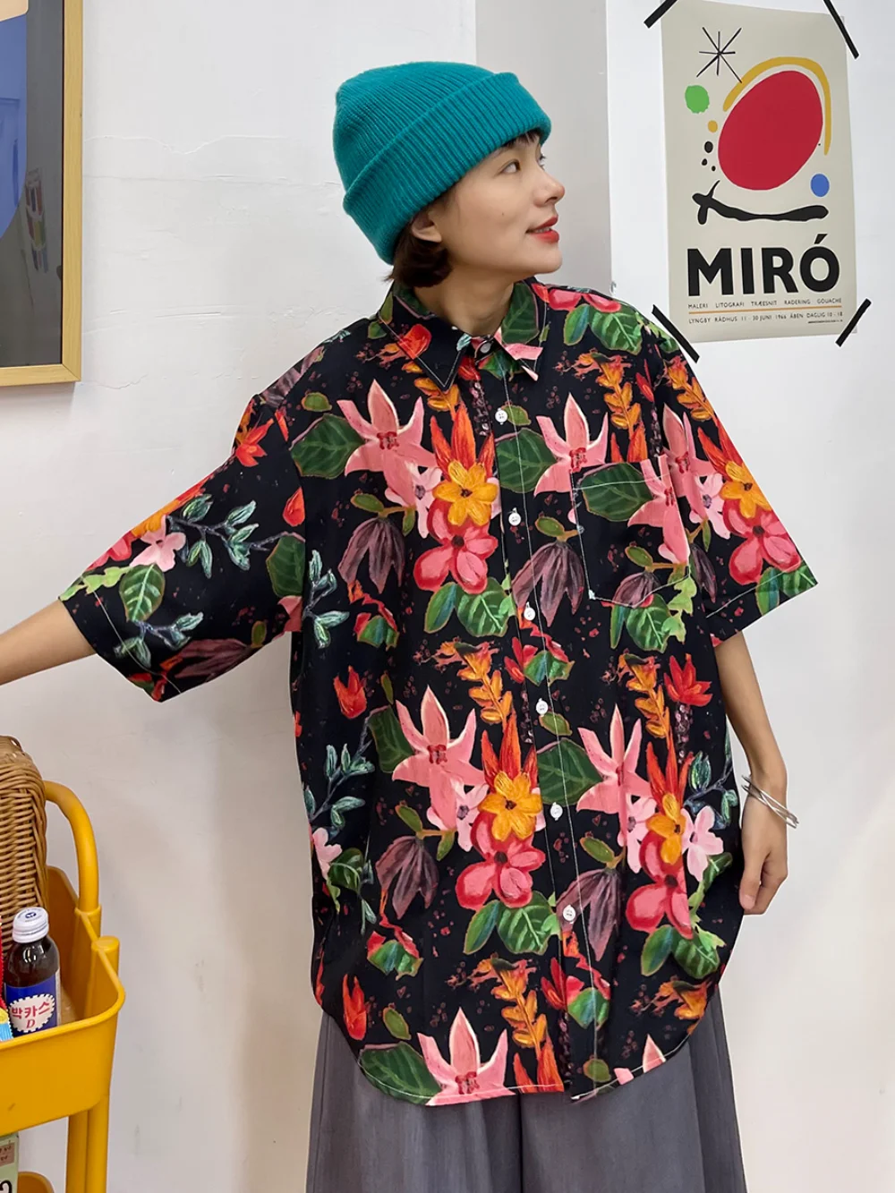 

Модная японская Гавайская пляжная рубашка с цветочным принтом, Женская Повседневная рубашка оверсайз с коротким рукавом, мужская рубашка на пуговицах, Корейская рубашка для отпуска
