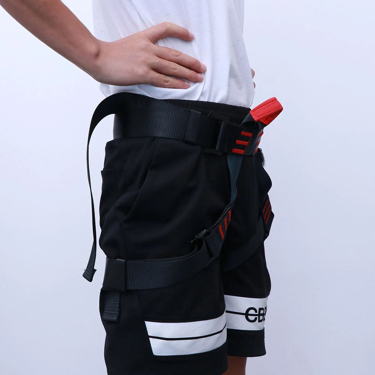 

Outdoor Camping Climbing Harness Belts Sitting Climbing Rappelling Tool (Black)