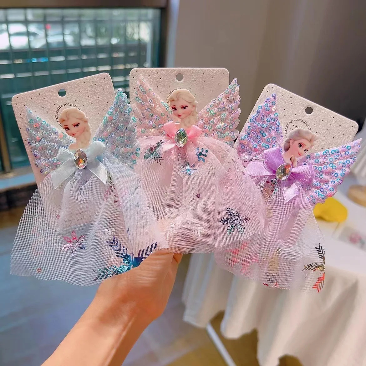 

Disney Princess Frozen C89121 Anime Hair Clip Cartoon Accessories hairpin Headwear Children Ornament Birthday Gift
