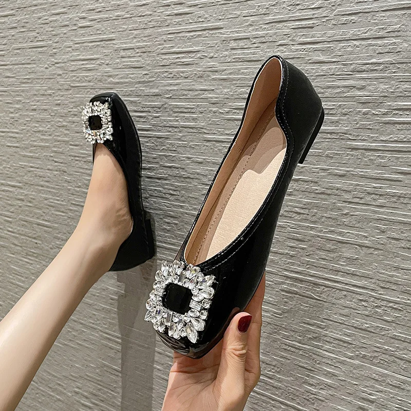 

New Fashion Flats for Women Boat Shoes Elegant Office Lady Shoes Spring Summer Women Flats Soft Black Red Plus Size 42 YX4791