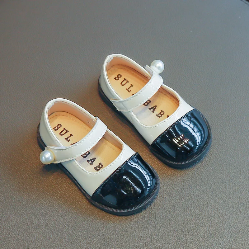 

Детские летние дышащие и Нескользящие маленькие кожаные туфли для девочек с жемчугом и мягкой подошвой Обувь принцессы