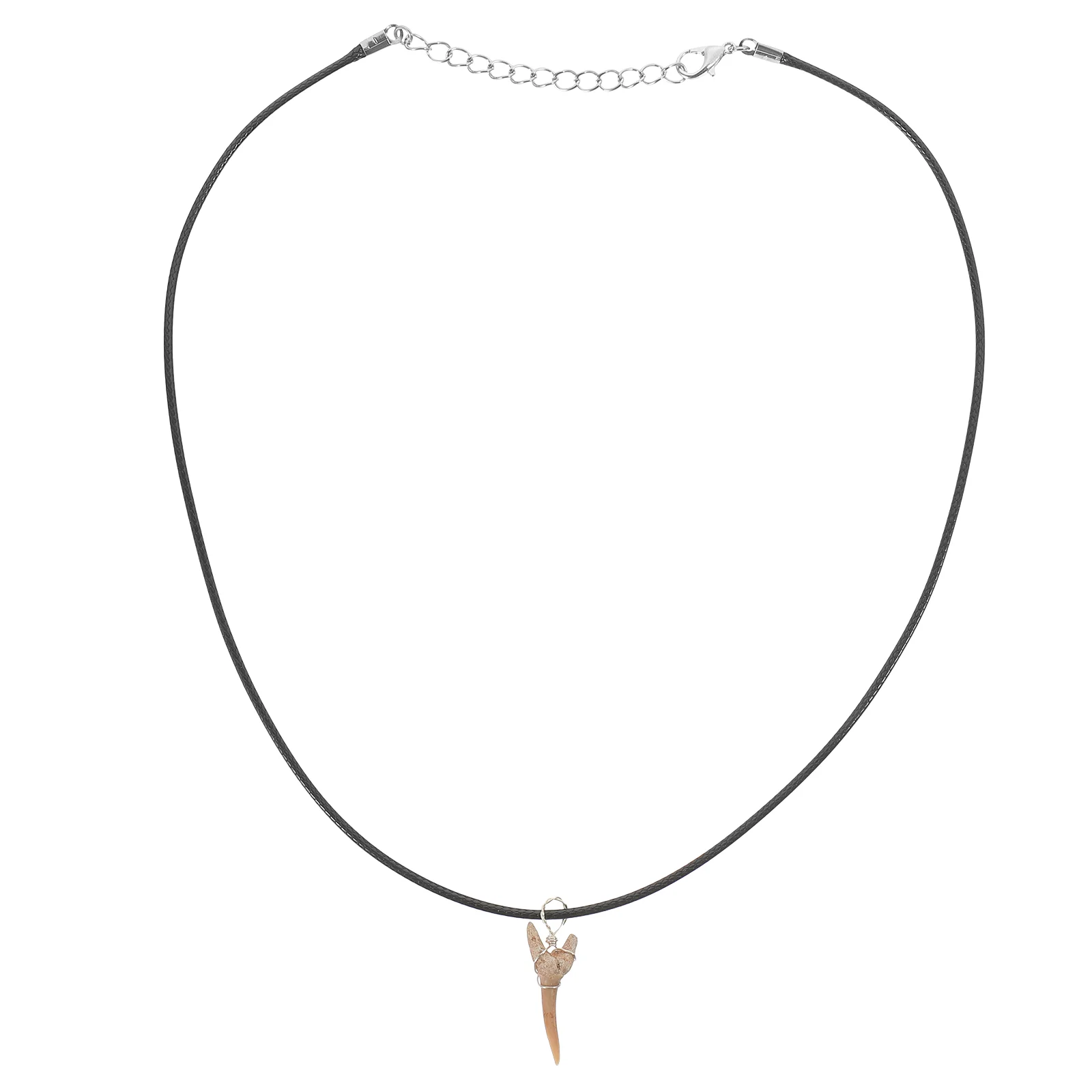 

Женское ожерелье с подвеской в виде зуба акулы