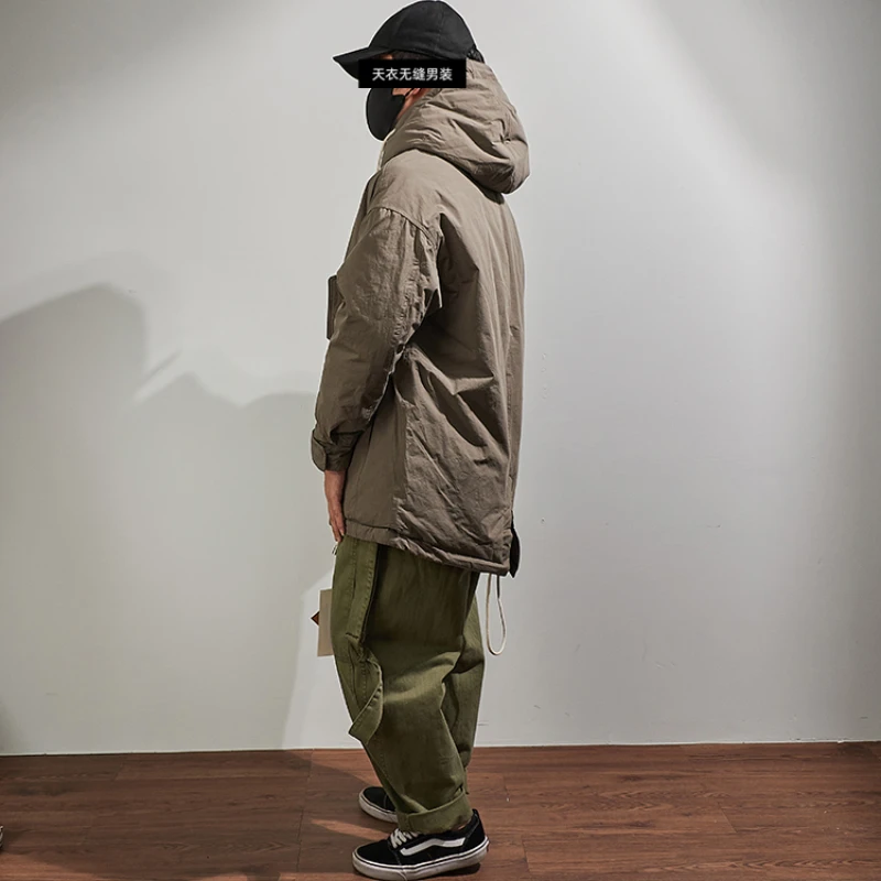 Long down jacket men's winter coat is thickened, and warm and casual solid color hooded coat is worn outside.
