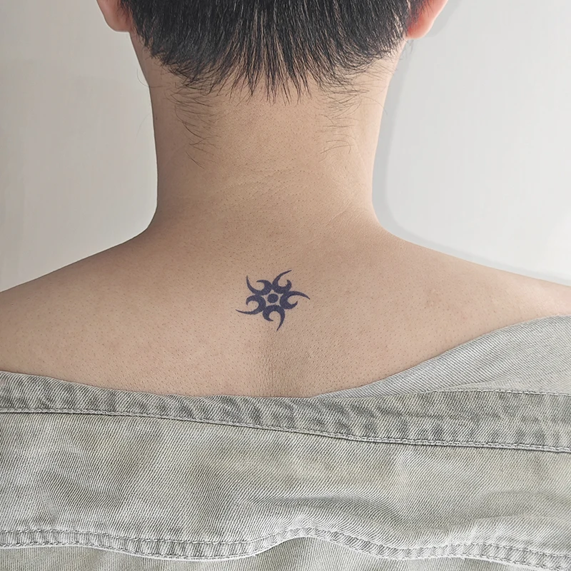 VeeCharm — временные татуировки-наклейки с полупостоянным соком