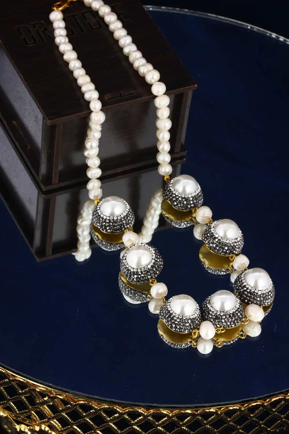 

Pearl Necklace 20 Ar570