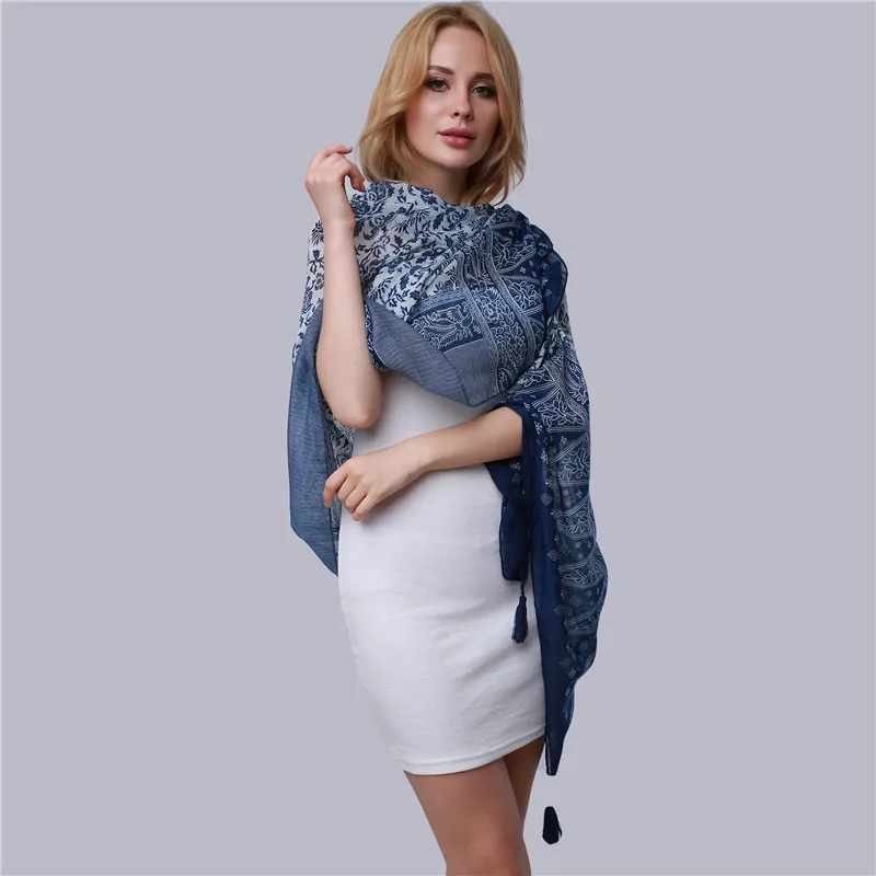 

Fashion Women Long Scarf Elegant Blue And White Porcelain Print Tassel Wraps Female National Style Beach Shawls Wholesale