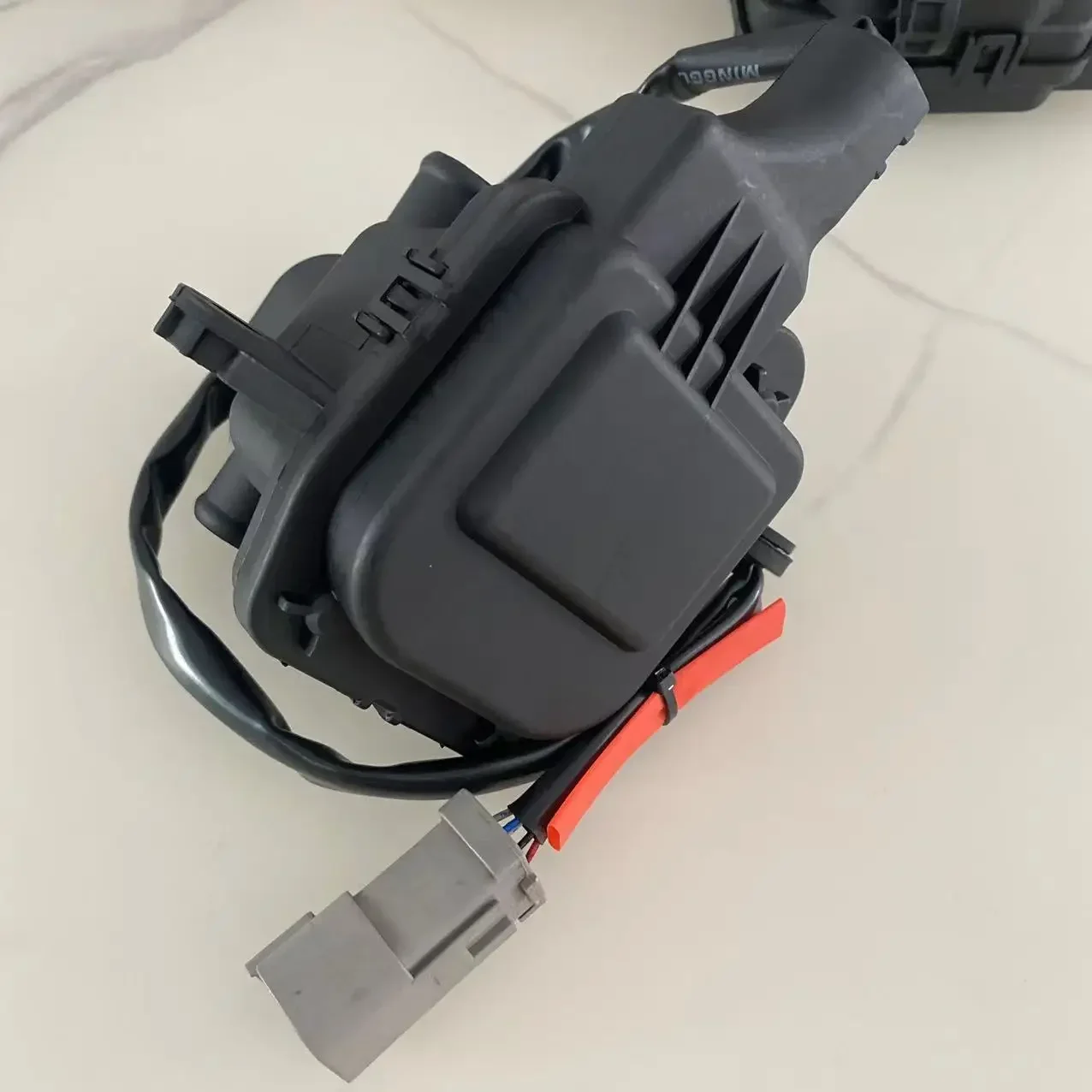 Применимо к вентиляционному клапану нагревателя 2160199 1741027 1793197 15090