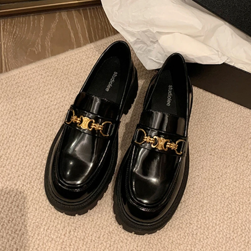 

Женские туфли на толстой подошве, на толстом каблуке