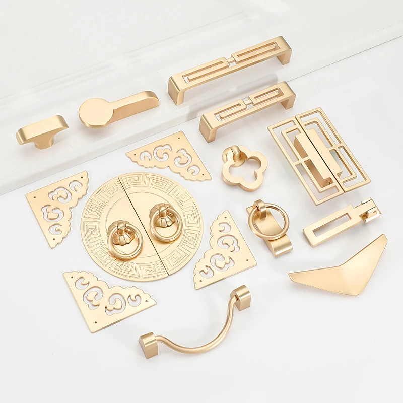 

Gold Cabinet Knobs and Handles Luxury Gold Kitchen Cupboard Door Pulls European Drawer Furniture Handle Hardware door knocker