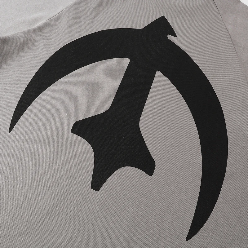 Футболка с надписью Chest Signature Back Rudder Print YZY Kanye West Vuitrues для мужчин и женщин черные