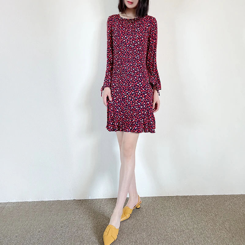 

Dark Red Floral Print O Neck Full Sleeves Mini Dress UK6- UK16