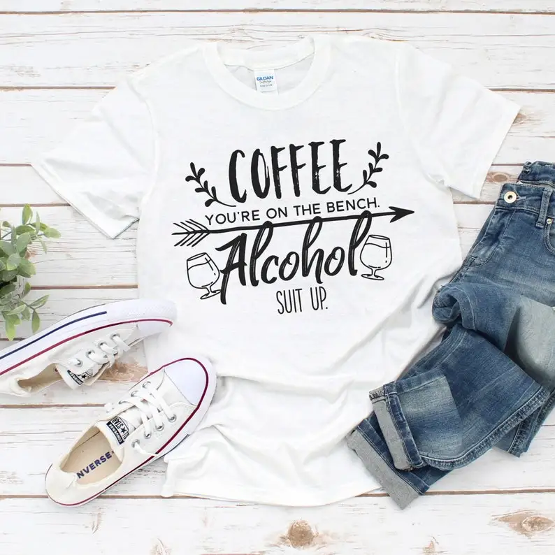 Кофе ты на скамейке Спиртовая рубашка Кофейная футболка Днечная Карантин и