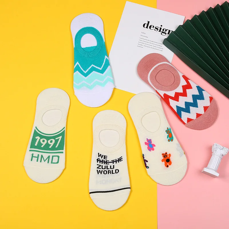 

2022 New Boat Socks Spring Summer Invisible Socks Ladies Thin Silicone Non-slip Women Boat Socks Kawaii Harajuku Printed Socks