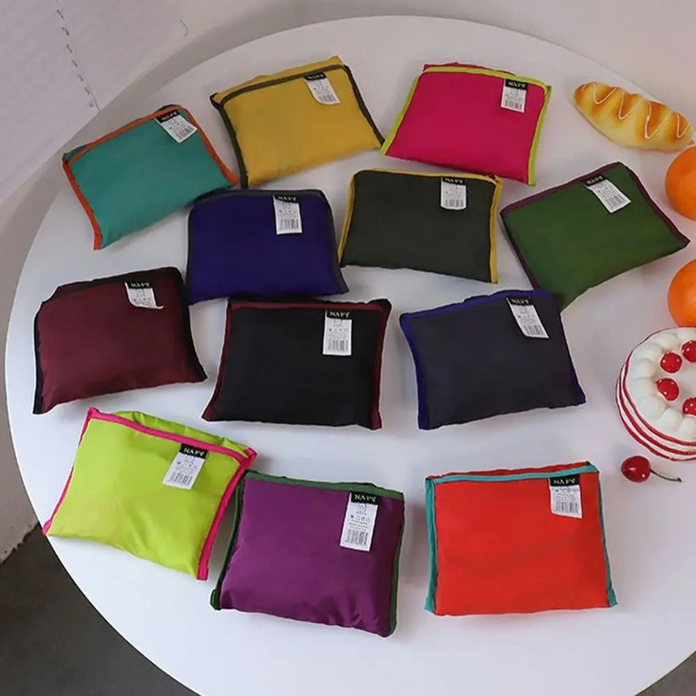 Косметическая сумка для макияжа однотонная портативная женская на шнурке под