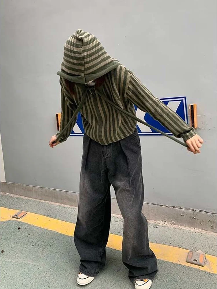 Женский трикотажный кардиган с капюшоном свободный в полоску на молнии