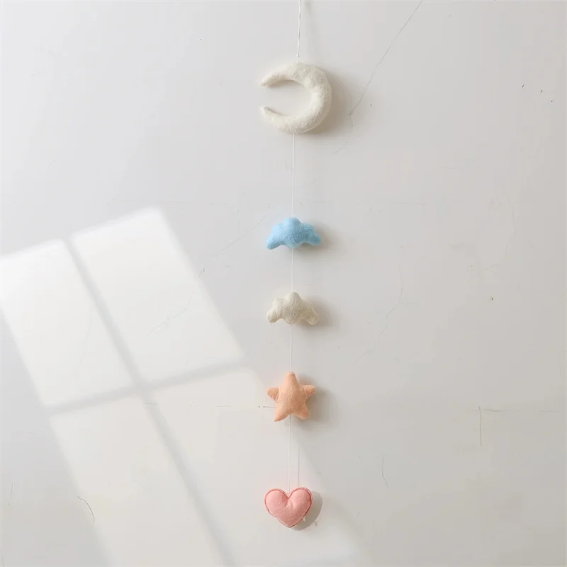 

Плюшевая лунная гирлянда INS