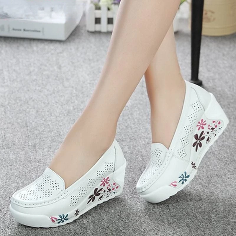 

Туфли женские на платформе, повседневная обувь на танкетке, белые, Размеры 35-40