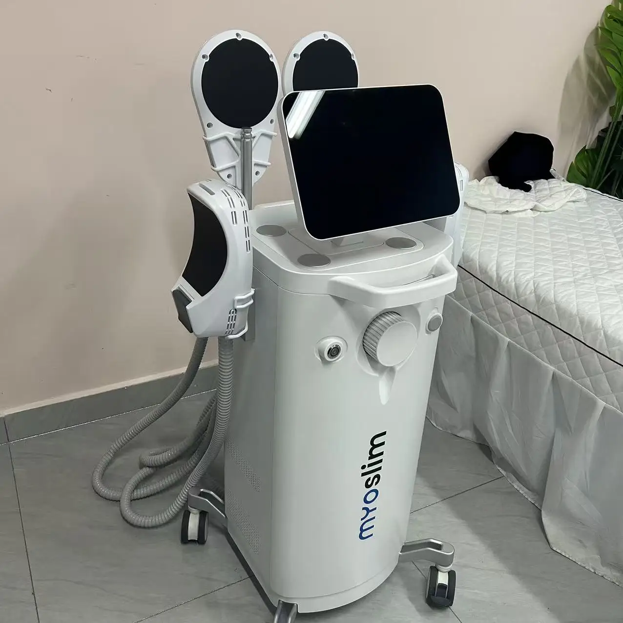 Фото Аппарат MYOslim Sculpt 6500 Вт: EMS RF для сжигания жира, стимуляции мышц и коррекции фигуры, 15 электромагнитных терапий №5