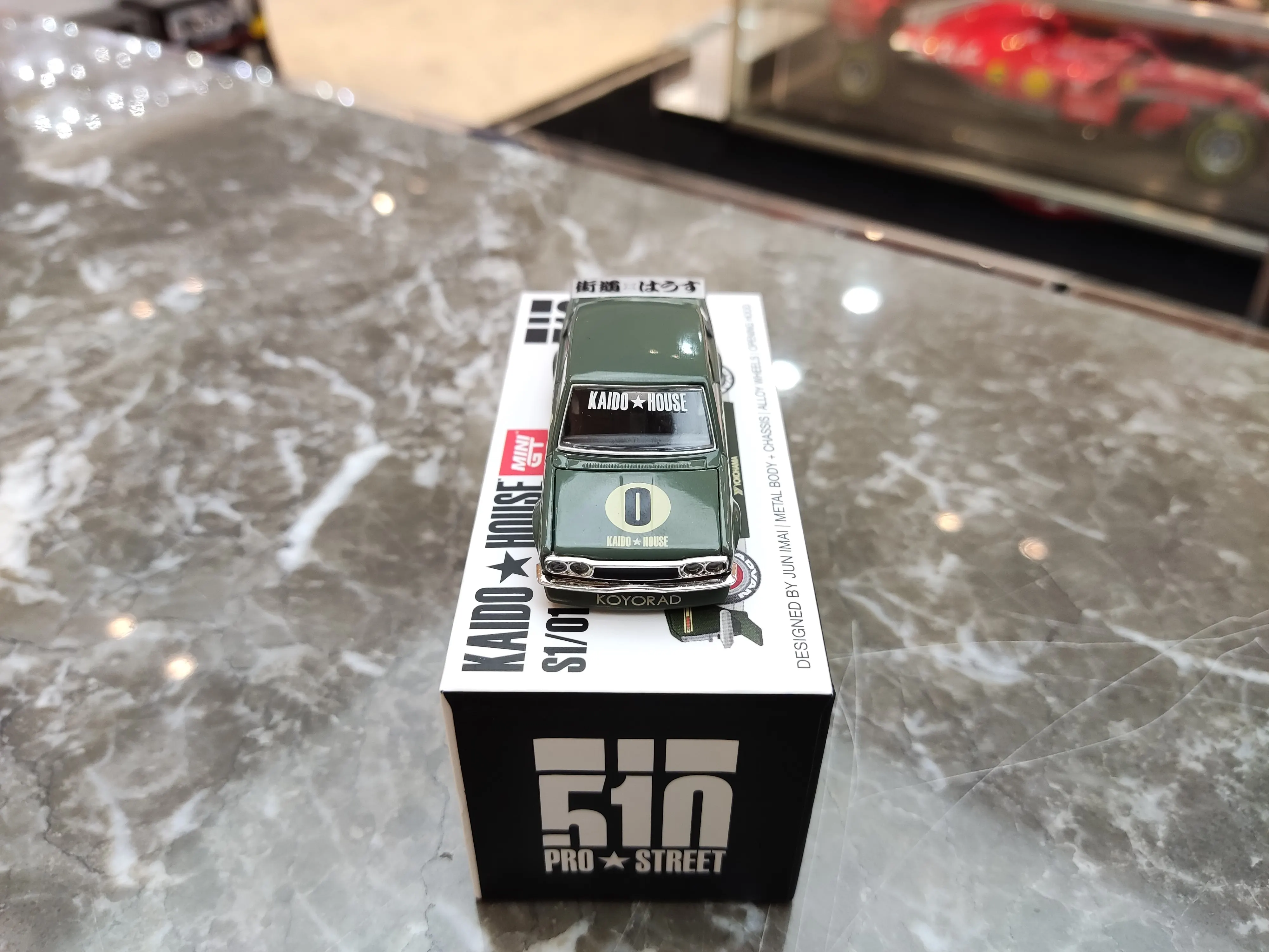 

[Craftsmanship] 1:64 MINI GT joint KAIDO HOUSE open front Gadatsun 510 alloy car model collection decoration gift