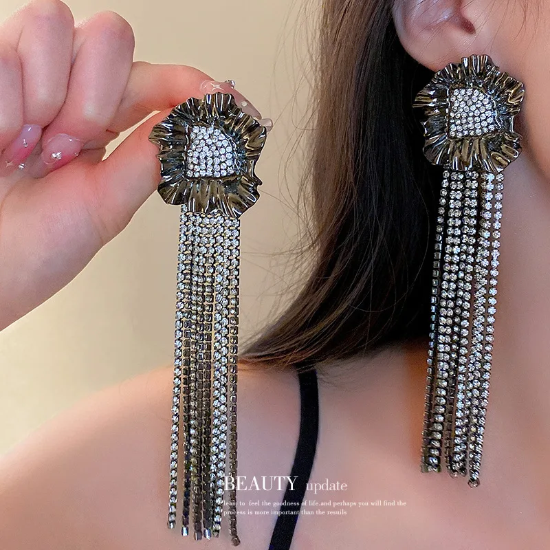 

Exaggerated Vintage Flower Jewellery Luxury Long Cubic Zirconia Tassels Earring for Women Trendy Romantic Charm Earrings