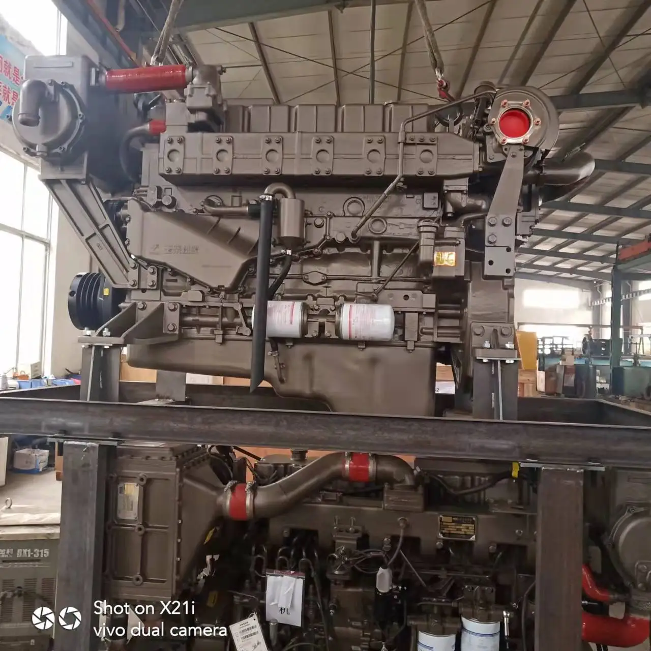 Фото Оригинальный морской двигатель YC6A серии Yuchai YC6A220C для лодочного корабля 220 л.с., 162 кВт, 2300 об/мин №3