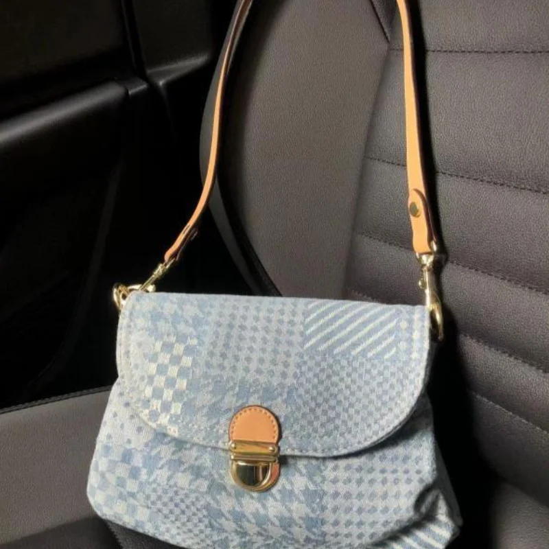 

Элегантные сумочки в Корейском стиле для женщин, Джинсовая Лоскутная синяя сумка под подмышку, Новая Летняя Повседневная модная дизайнерская сумка через плечо