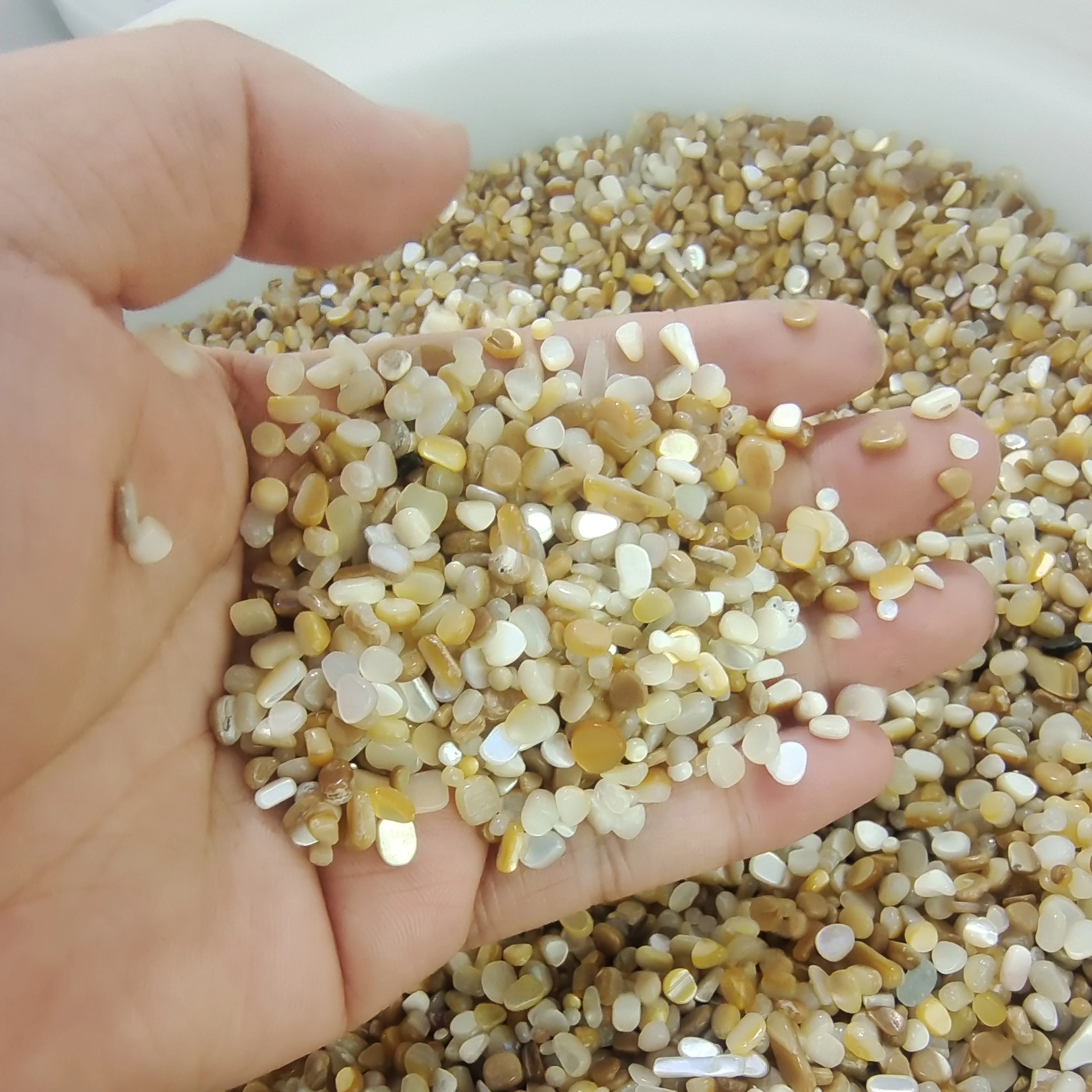 

3-5mm Natural Crushed Stone Shell Beads Irregular Gravel Loose Beads for Fish Tank landscape Potted Aquarium Decoration