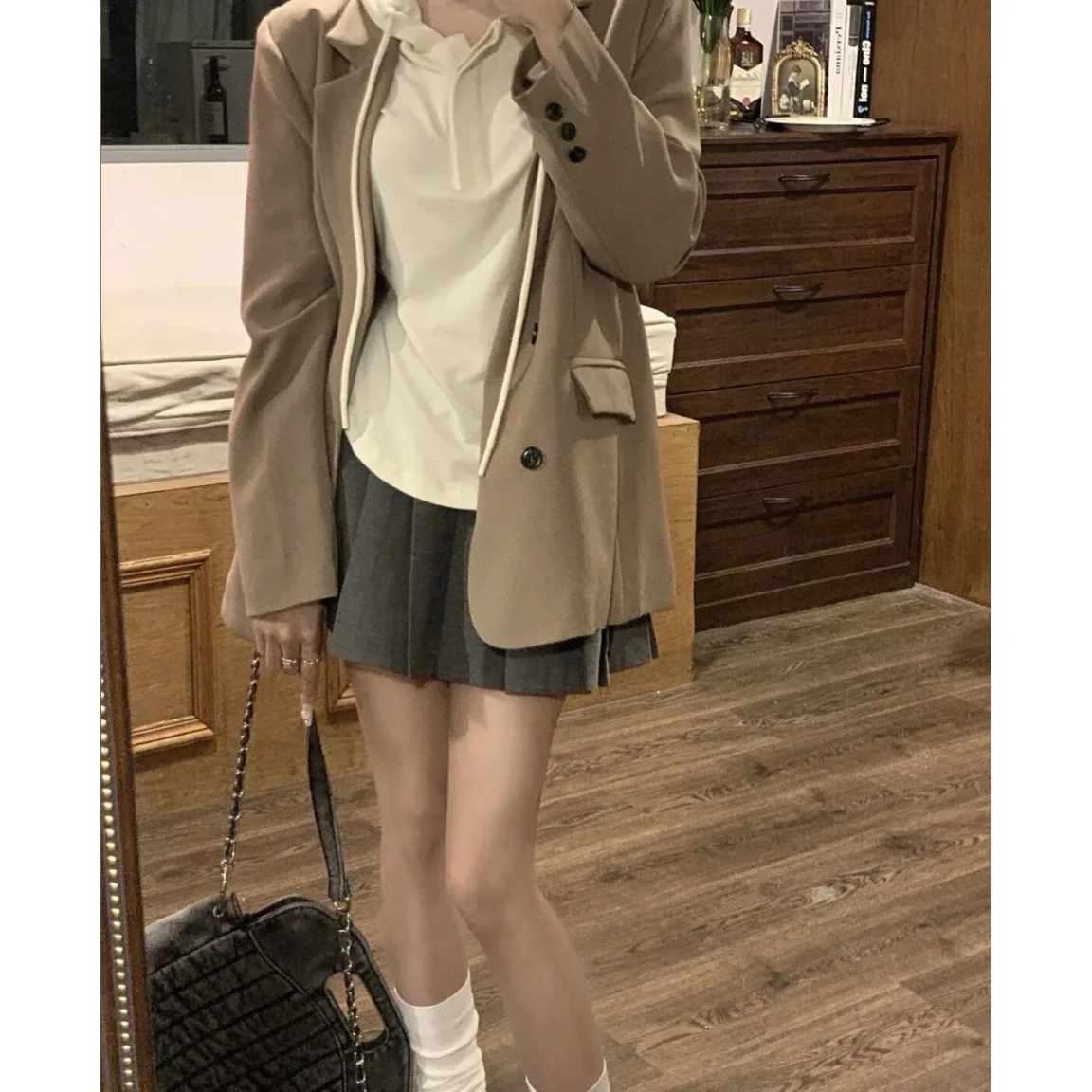 Корейская серия Ins Design Sense с длинными рукавами женский зимний новый шикарный