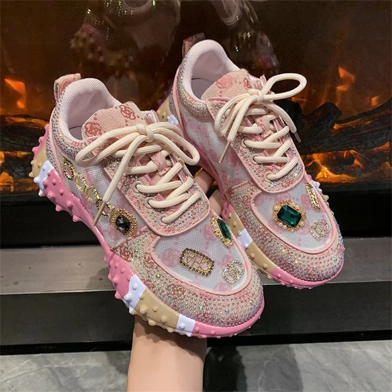 

2023 Spring Summer Rhinestone Women Sneakser Ins Tide Diamond Breathable Luxury Designers Casual Thick Bottoms Pink Dad Shoes