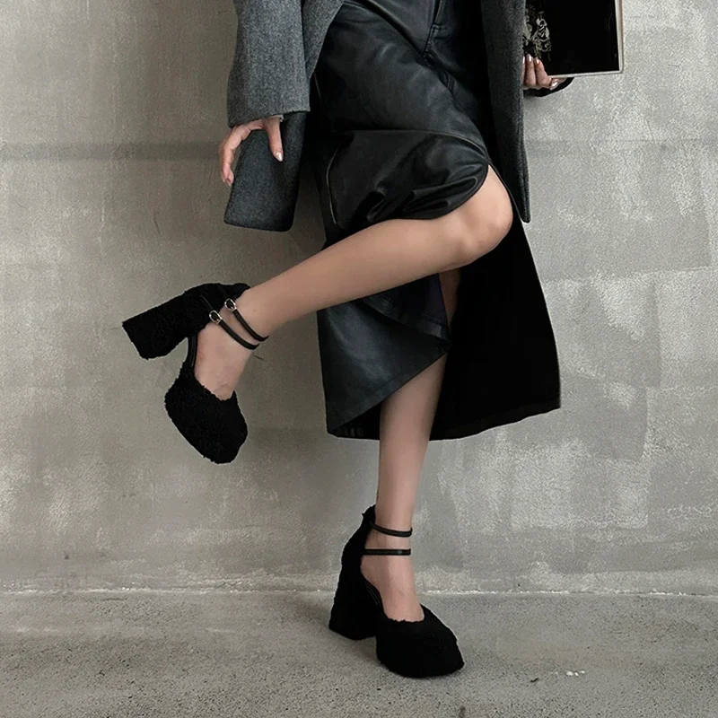 Роскошные женские туфли Мэри Джейн на платформе Fuchisa из овечьей шерсти