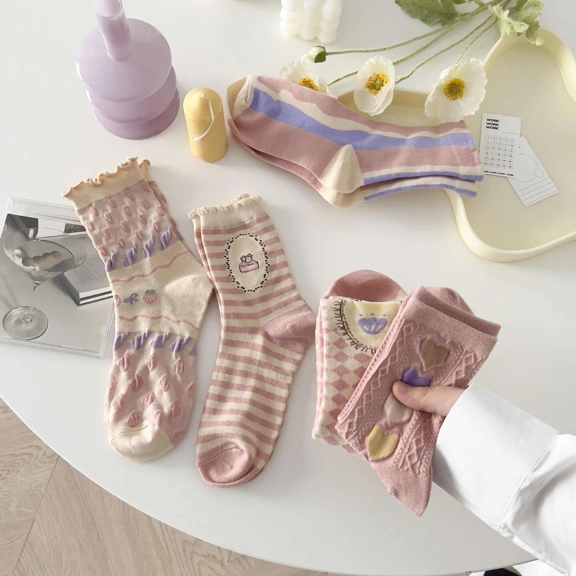 Pink Socks Lolita Fashion Ruffles Hearts Ucretsiz Sevkiyatli Free Shipping Products Mid Tube Socks Autumn Winter New Girls