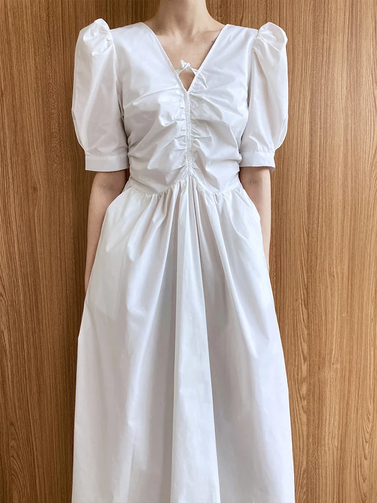 

Women White Pleated Long Elegant Dress New V- Neck Short Puff Sleeve Loose Fit Fashion Tide Spring Summer 2022 M616