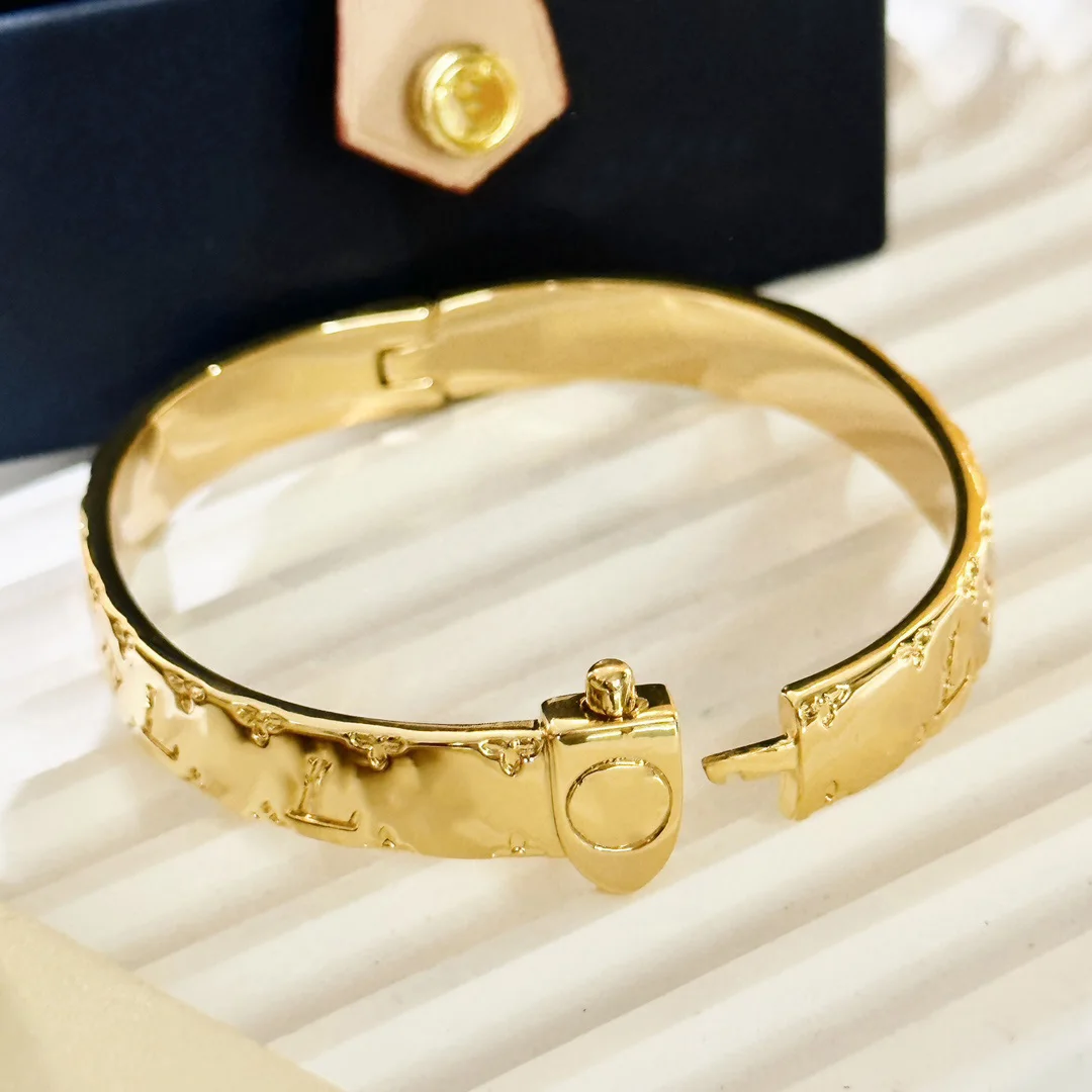 

LOVE BANGL LW Gold bangle bracelets for women designer Gold plated 18K Couple bracelet highest counter quality TOP quality 026