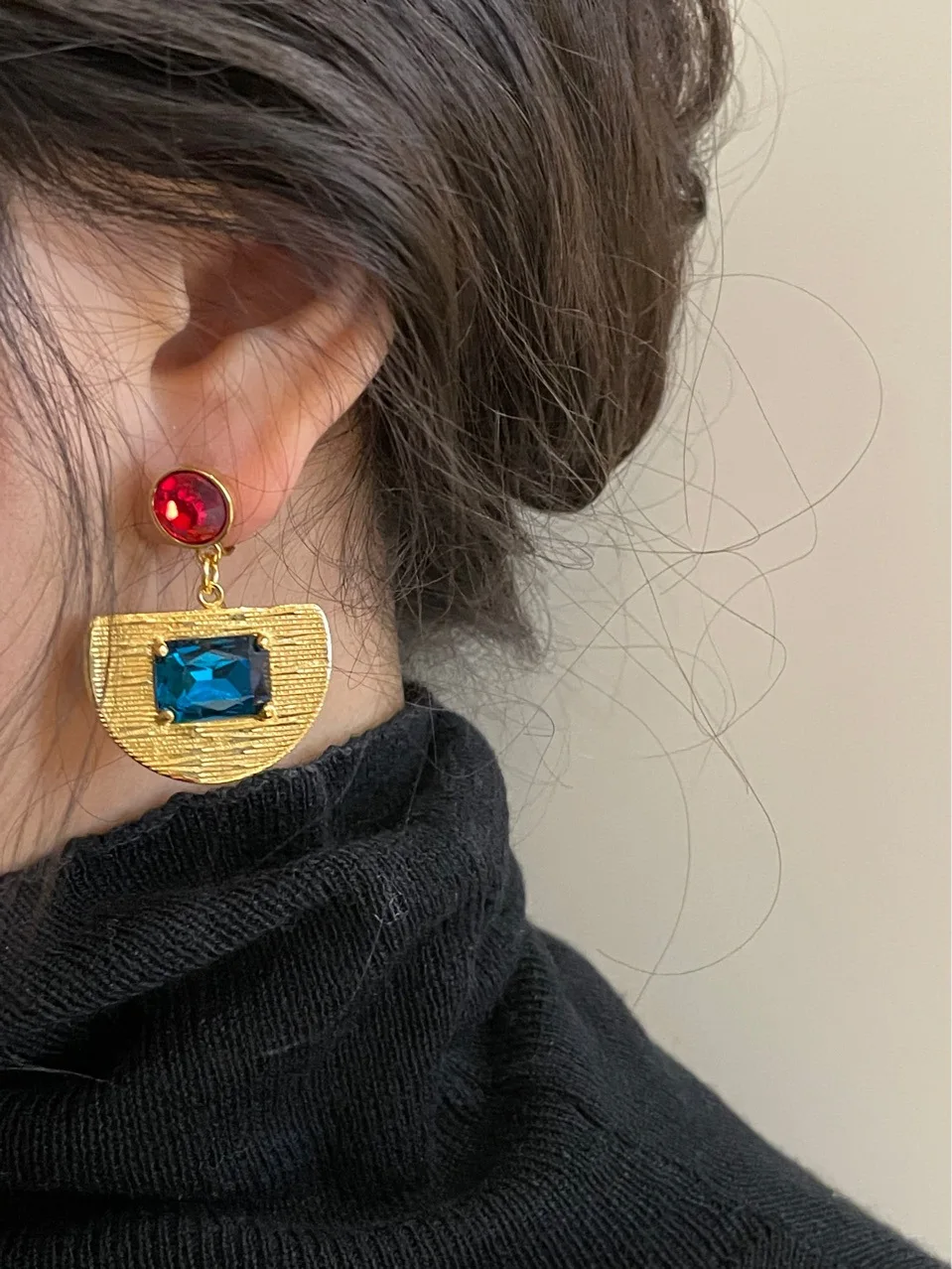 

Элегантные и нежные серьги