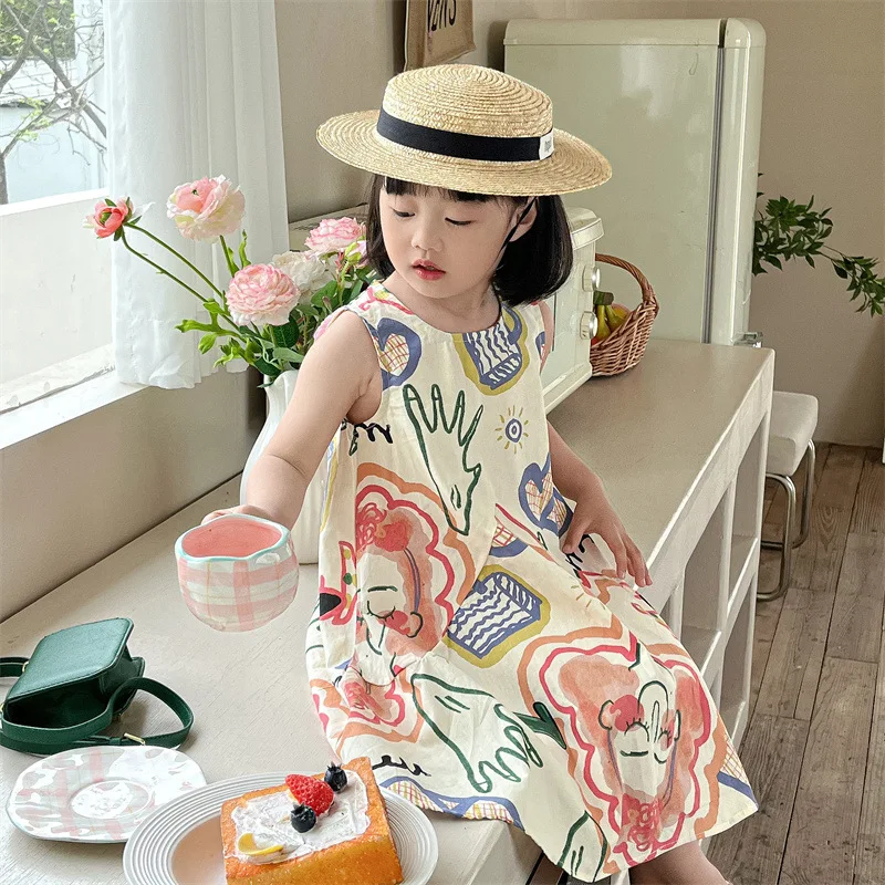 

Детское летнее платье без рукавов, с принтом