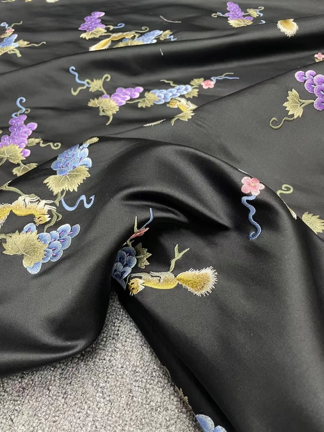 Жилет в стиле Guo тяжелая промышленность вышивка шелковая атласная ткань 35momme