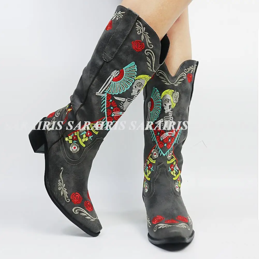 

Новинка 2022, модные осенне-зимние женские удобные полусапожки с острым носком на квадратном каблуке средней длины, с вышивкой, в западном сти...