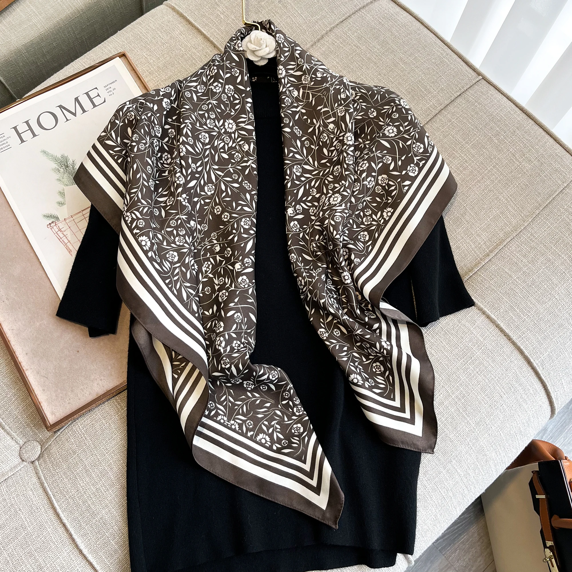 Женский шелковый квадратный шарф