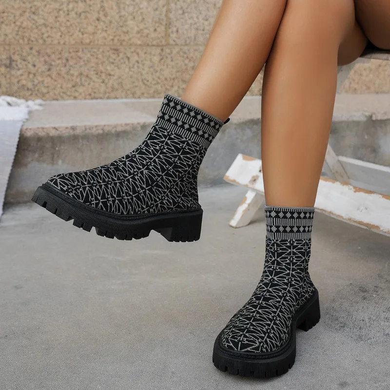 

Women Luxury Mixed Colors Mid Heel Anti-slip Short Boots 2023 Winter Designer Slip on Round Toe Platform Shoes Zapatos De Mujer