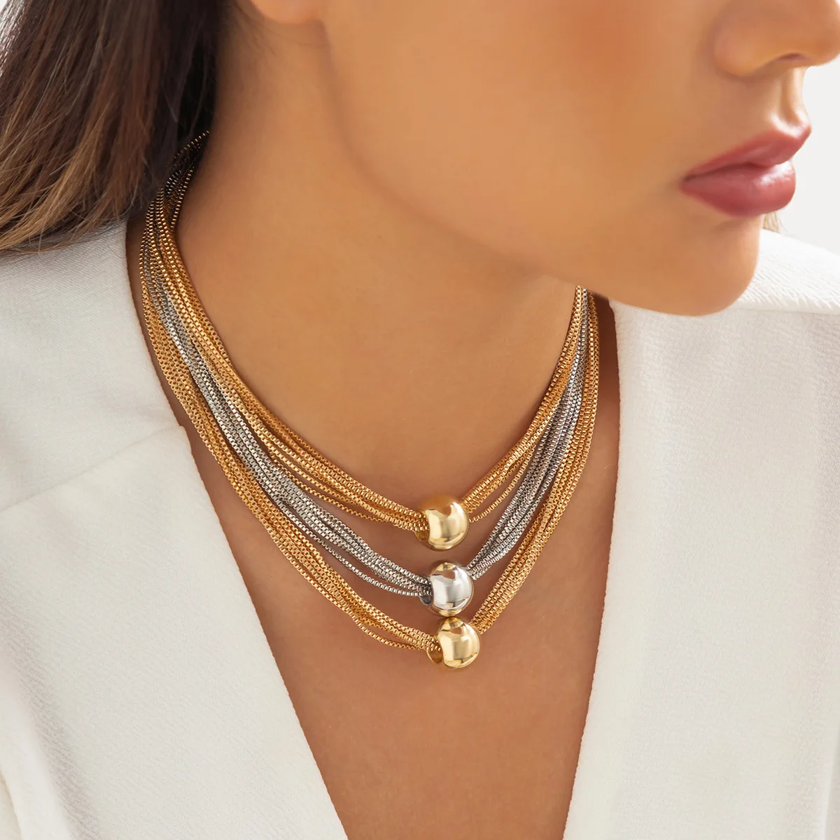 

Multilayer Ball Pendant Choker Necklace For Women Punk Party Wedding Necklace Femme Simple Fashion Jewelry Gift