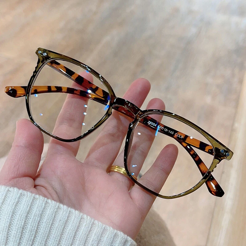 

2023 Anti-blue Light Women Cat Eye Eyeglasses Frame Brand Designer Oversized Optical Glasses Frames Clear Glasses