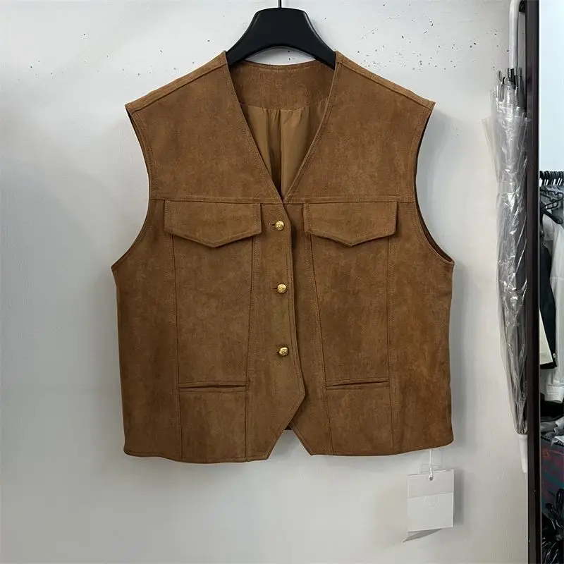 Женский замшевый жилет