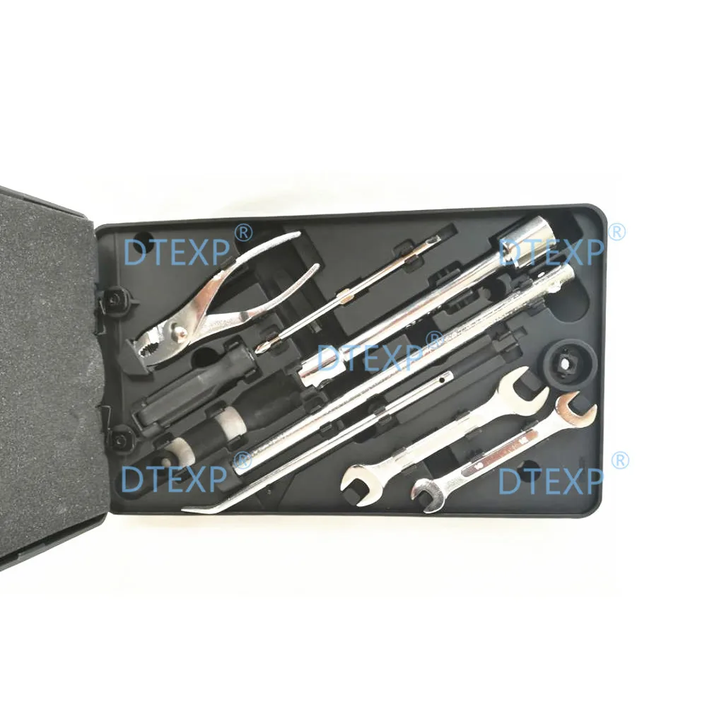

1 Piece Box or 7 Pieces Tools Rear Door Cover for Pajero V20 MB774924 Fix Tool for Montero V30 Tail Door Tool Box for Shogun V40