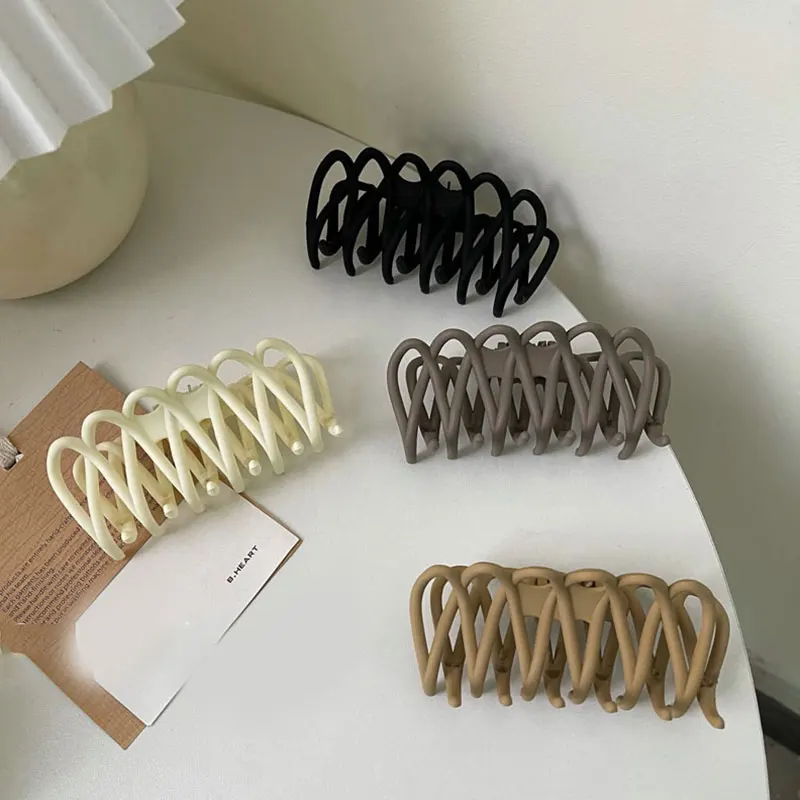 

Women Hair Claw Clips Korean Solid Frosted Acrylic Hairpin Crab Large Fence Hollow Out Shaped Barrette Headwear Hair Accessories