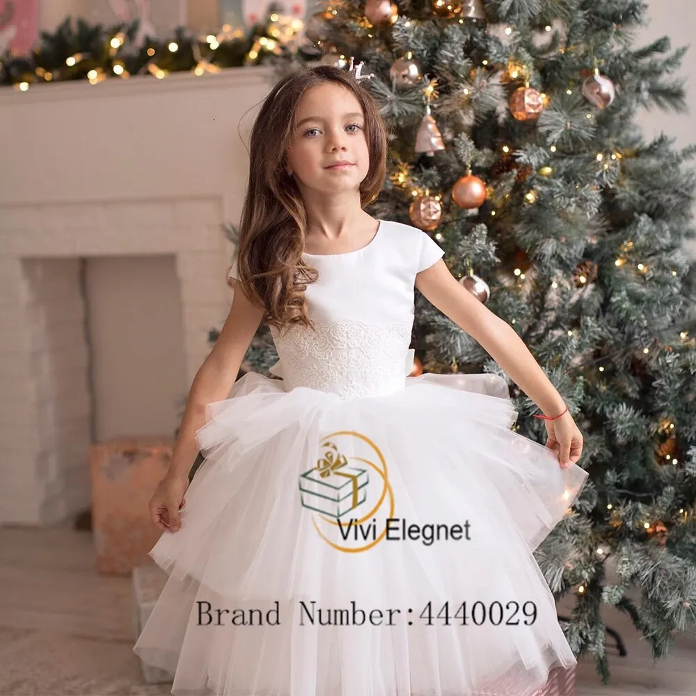 

White Charming Flower Girl Dresses Scoop Short Sleeve Tea Length Wedding Party Gowns with Tulle 2023 Summer New فساتين بنات صغار