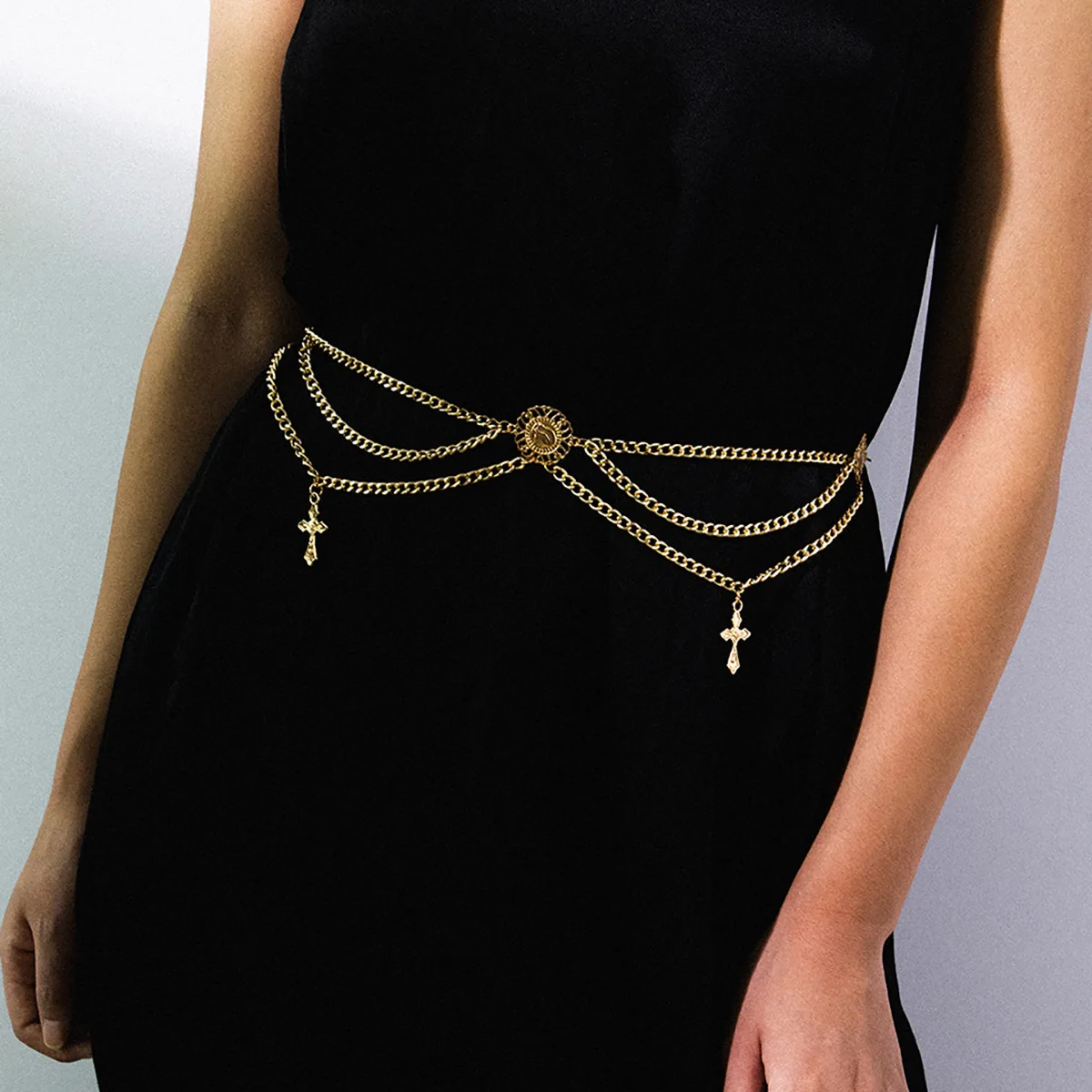 

Bohemian Retro Style Multilayer Alloy Waist Chain Body Chain for Women Round Pendant Belly Chain Waist Chain Jewelry