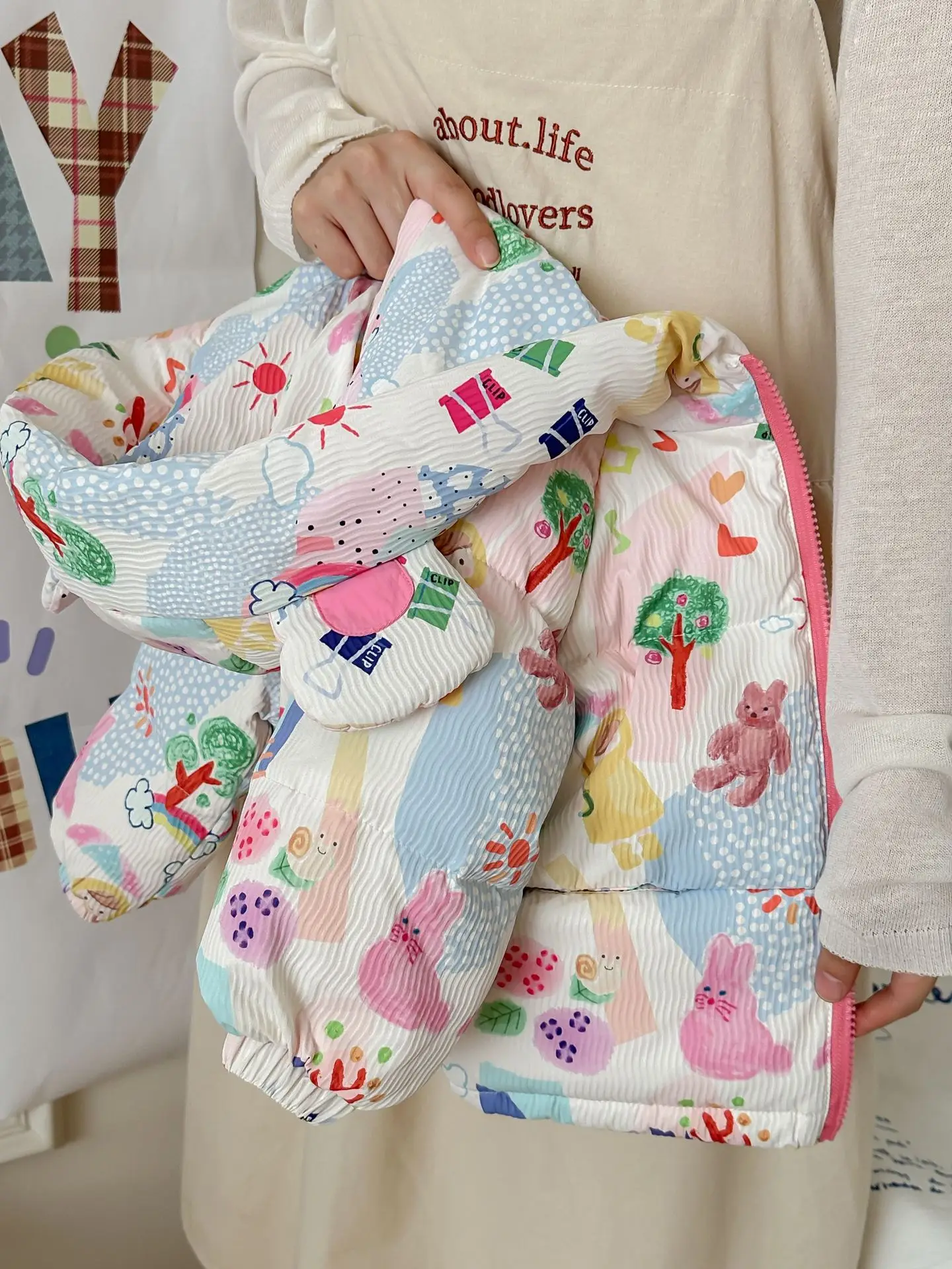 Пальто для девочек новинка 2024 корейский детский пуховик с рисунком граффити