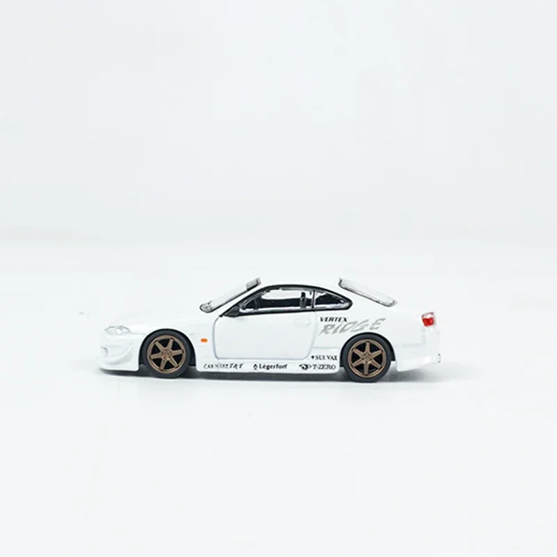 Модель литая автомобиля Tarmac Works 1/64 VERTEX Silvia S15