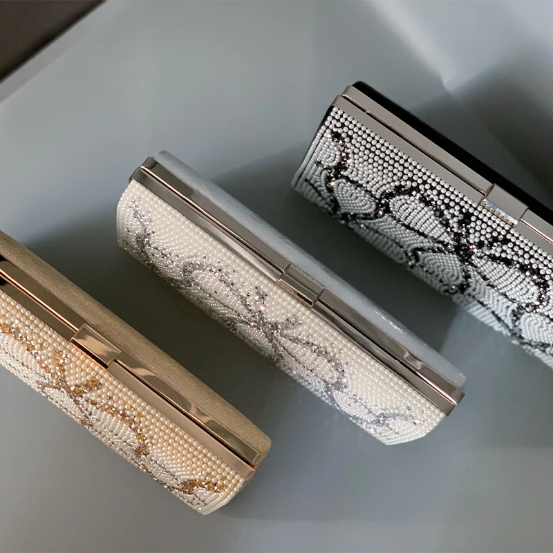 Y2K Women Fashion Handbag Lady Elegant Classic Clover Pattern Funky Metallic Wallets Chic Hasp Design Female Purse